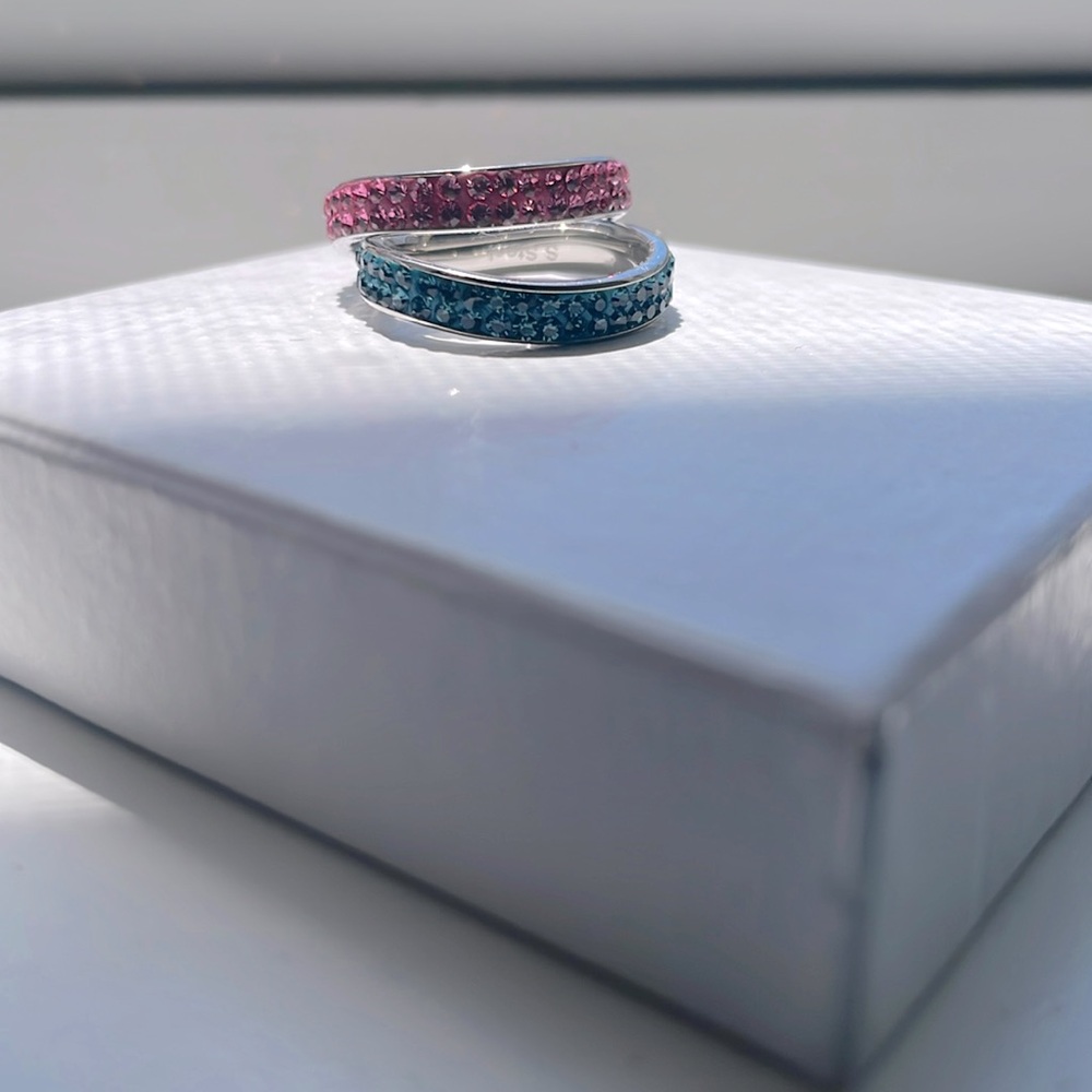 Stainless Steel Curved Band- 4mm Blue and Pink Crystal Wavy Ring.
